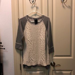 Anthropologie - T-Shirt brand sweater